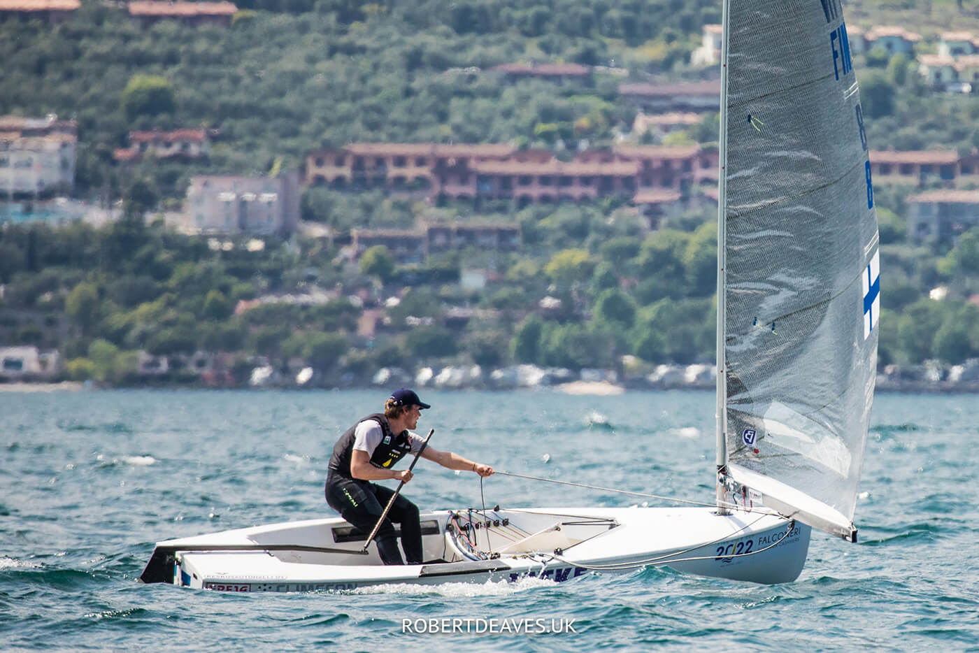 Finn Gold Cup Malcesine – Muhonen in the lead – Pata Boats